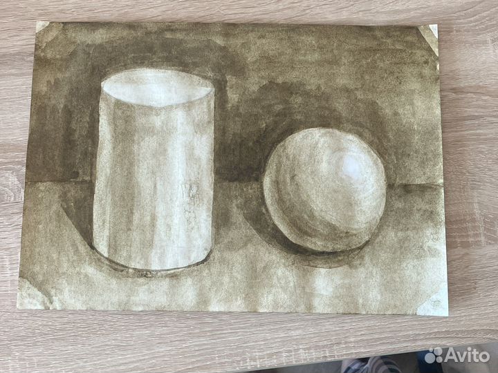 Рисунок: цилиндр и шар в разных цветах