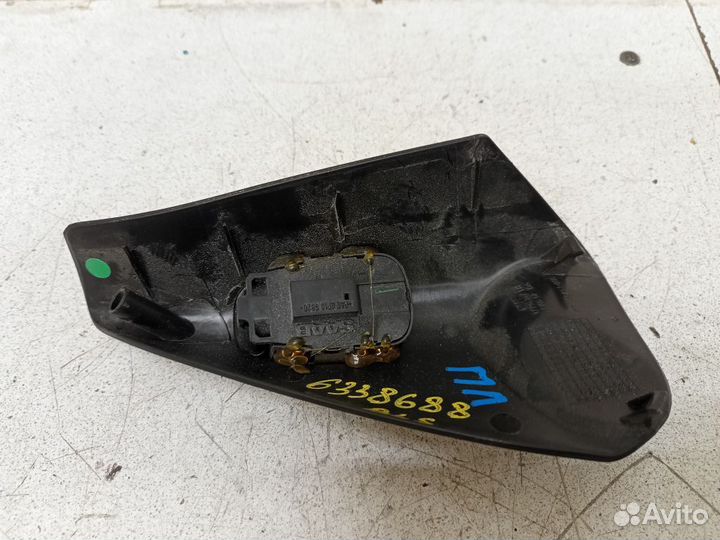 Кнопка регулировки зеркала