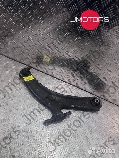 Правый рычаг Nissan Qashqai J10 передний
