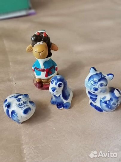 Фарфоровые статуэтки