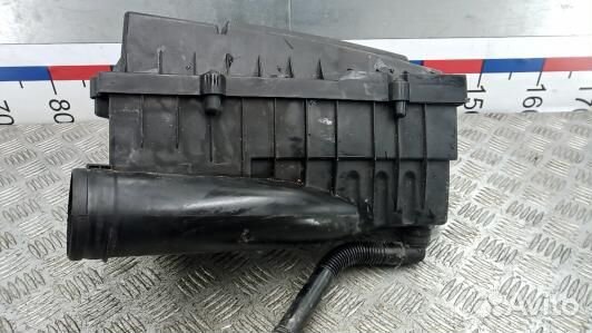 Корпус воздушного фильтра volkswagen golf 5 (8BL15NQ01)