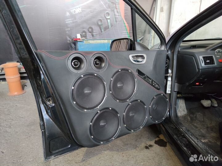 Установка авто акустики,магнитол,шви автомобииля
