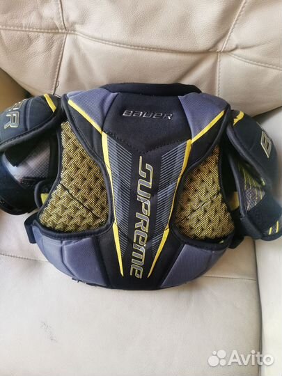 Нагрудник хоккейный bauer supreme 1s Jr M