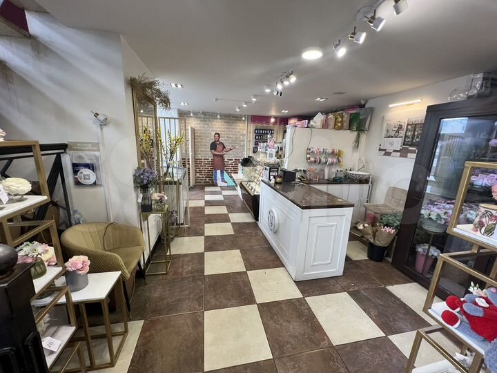 Торговая площадь 25м выход метро