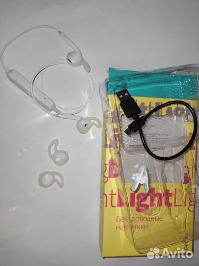 Беспроводная Bluetooth гарнитура