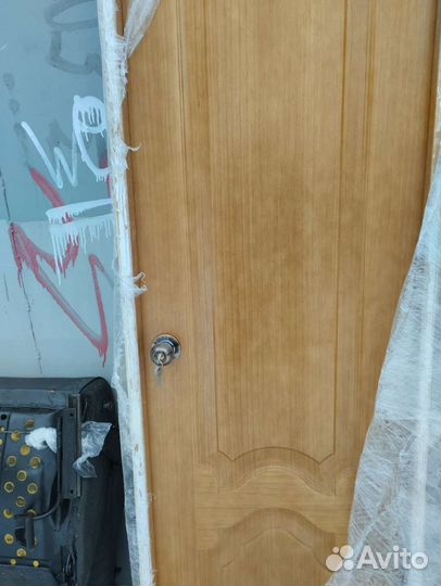 Шпонированные двери бу