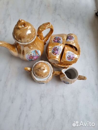 Сервиз на 4 персоны для кофе