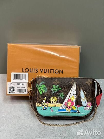 Сумка Louis Vuitton Mini Pochette