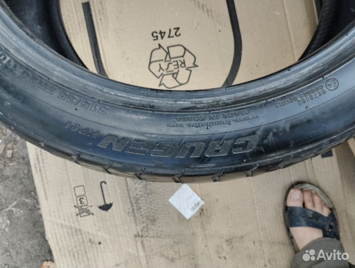Kumho Crugen HP91 315/35 R20