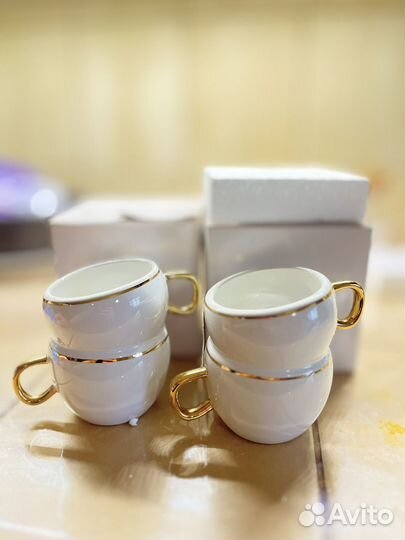 Оригинальные кружки с двумя ручками
