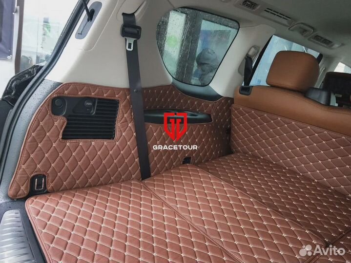 Коврик в багажник infiniti