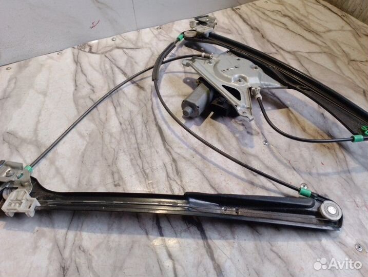 Стеклоподъемник передний правый Audi A4 B5 AEB