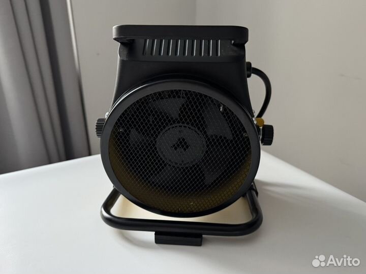 Электрический воздухонагреватель redverg RD-EHC2