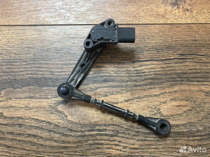 Range Rover Датчик регулировки дорож. просвета зад