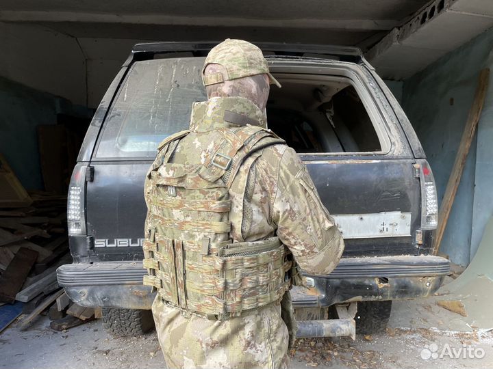 Жилет для защиты с подсумками