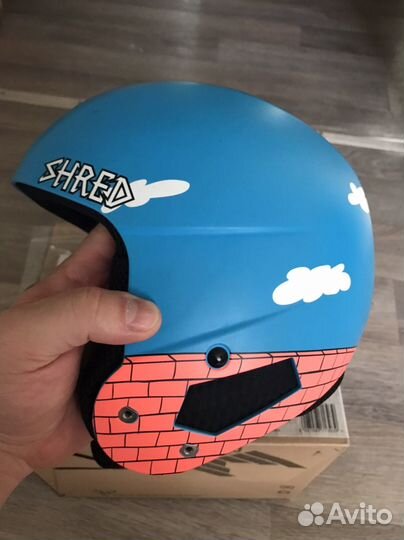 Шлем горнолыжный