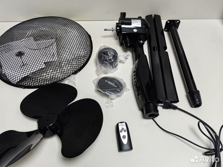 Вентилятор напольный Scarlett SC-SF111RC09