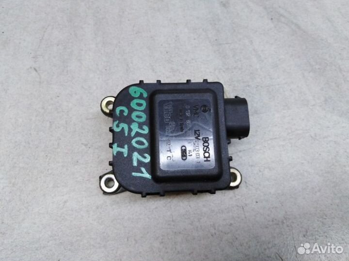 Моторчик заслонки печки