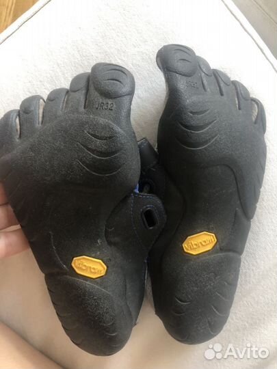 Детские спортивные тапочки vibram 32