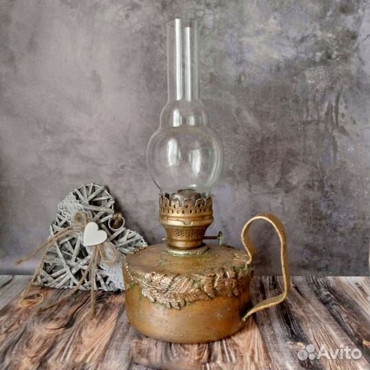 Лампа керосиновая