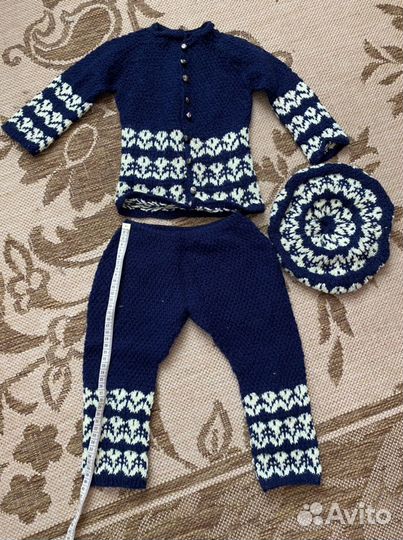 Вязанный костюм детский