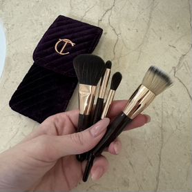 Кисточки Charlotte Tilbury