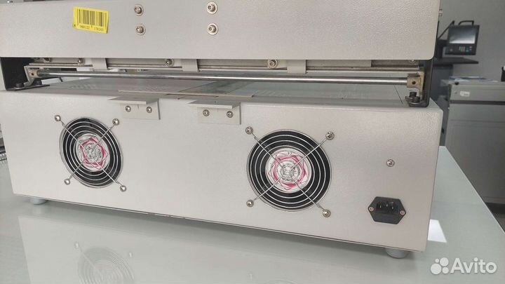 Крышкоделательная машина