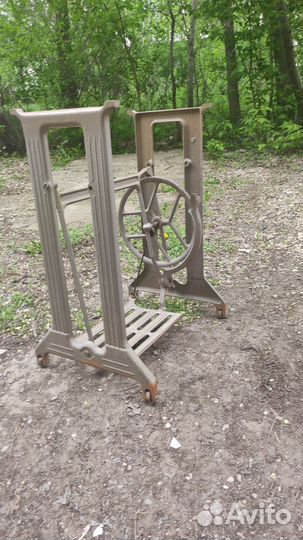 Станина от швейной машинки