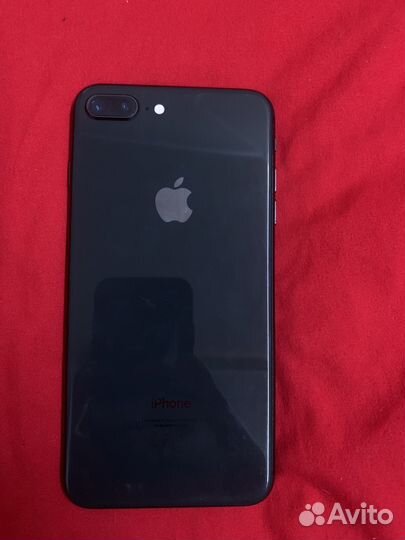 iPhone 8 Plus, 64 ГБ
