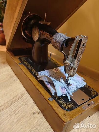 Швейная машинка бу СССР