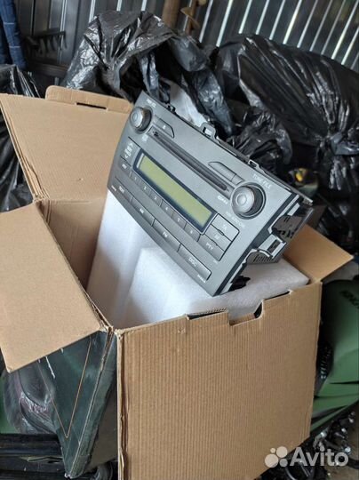 Продам магнитолу от Тойоты corolla