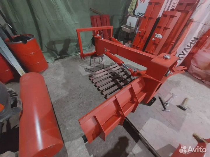 Гидравлический грейдерный отвал 2,5м на мтз