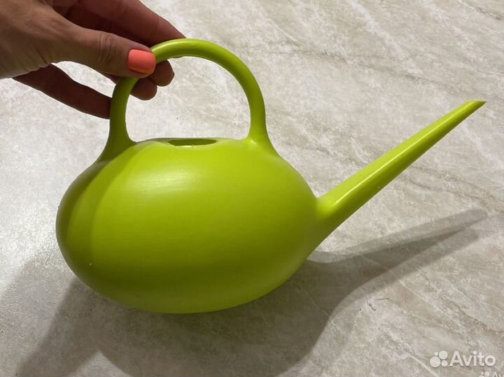 Лейка для полива комнатных растений салатовая 1 л