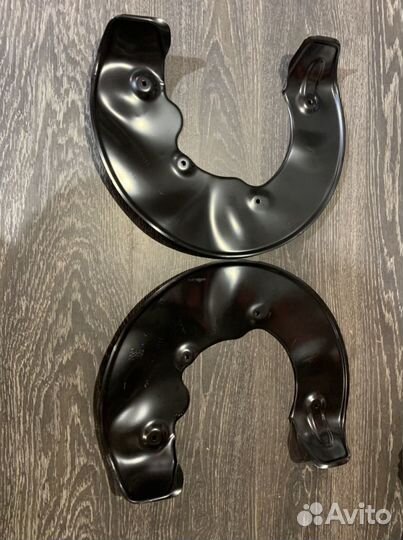 Щитки грязевые передние audi A4 A5 A6 A7 A8