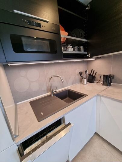 2-к. квартира, 52 м², 3/14 эт.