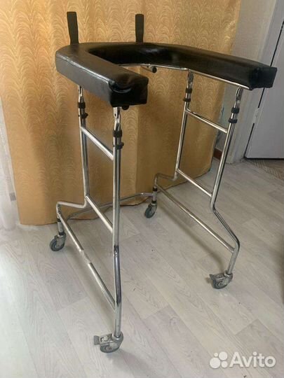 Ходунки для взрослых на колесах