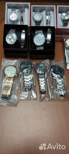 Часы женские и мужские новые