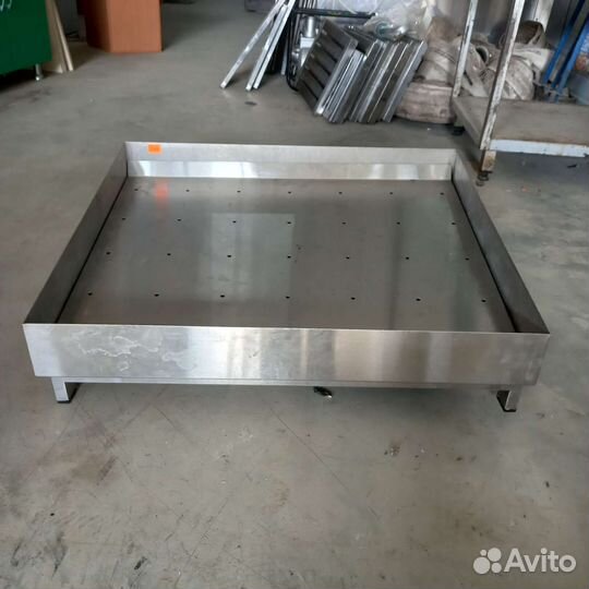 Стол рыба на льду