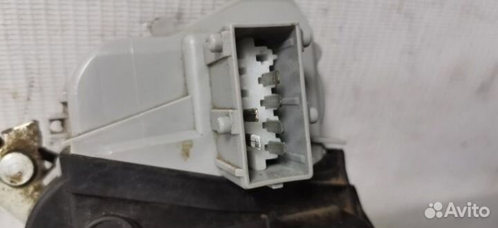 Замок двери передний правый Лада Калина хэтчбек