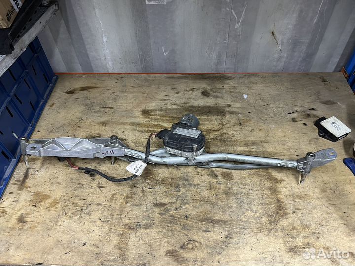 Трапеция стеклоочистителя Mercedes Benz W211