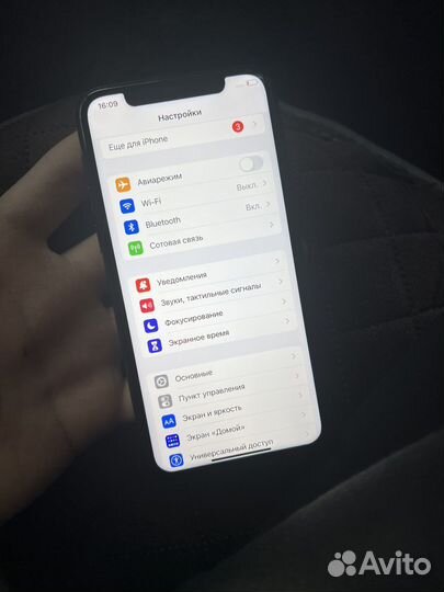Телефон iPhone 11 pro 64 gb