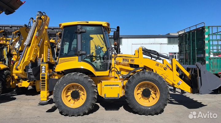 Экскаватор-погрузчик Bull 4SX BASE, 2024