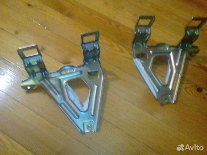 Кронштейн/крепление птф на Mercedes W210 Е210