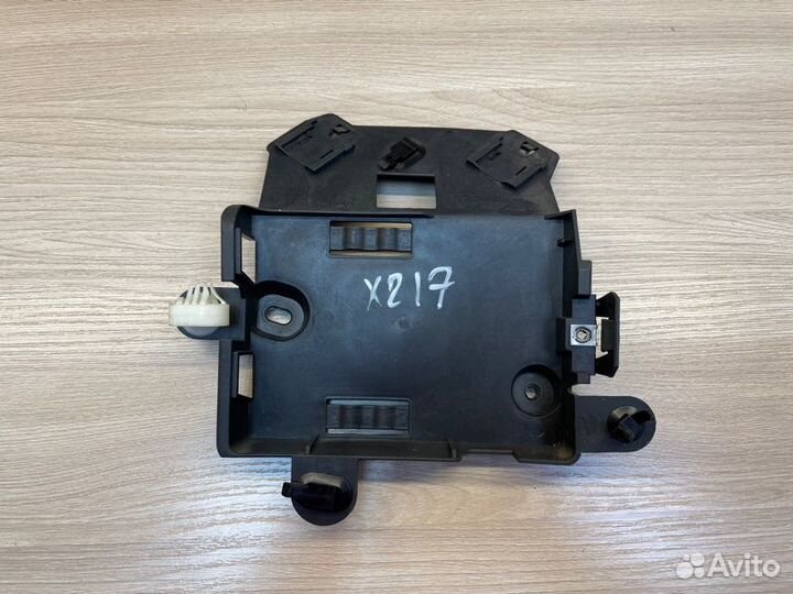 Кронштейн блока комфорта LADA X-Ray