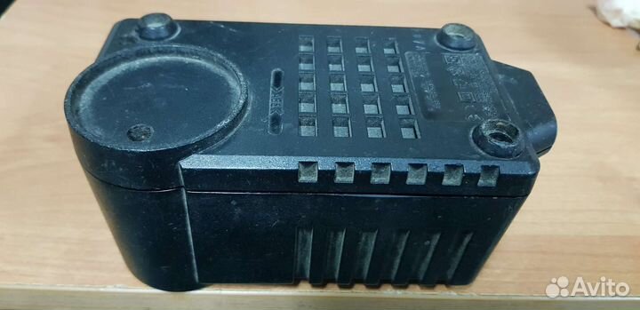 Зарядное устройство