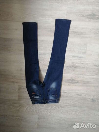 Джинсыguess