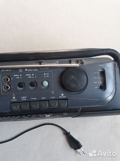 Магнитофон sanyo