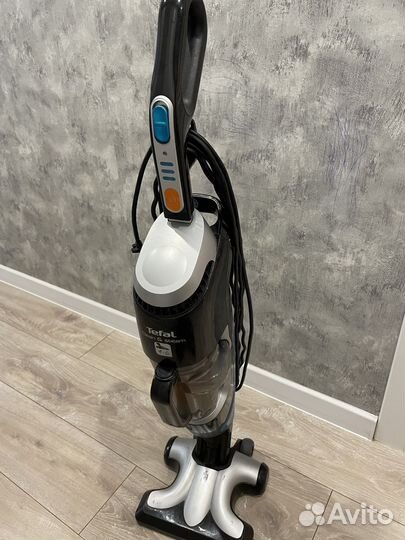 Паровой пылесос Tefal VP 7545