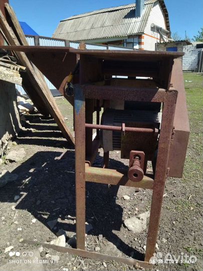 Дерево обрабатывающий станок