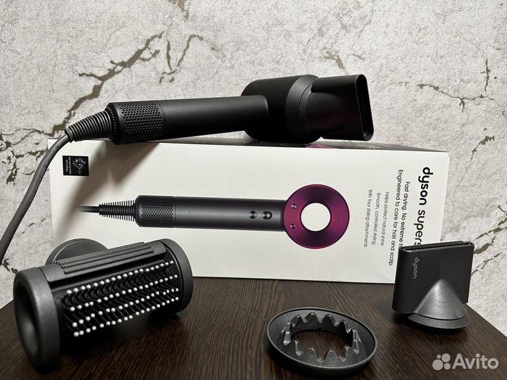 Новый фен Dyson supersonic hd15